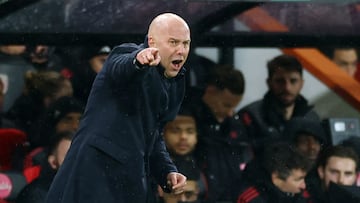 Soccer Football - Premier League - AFC Bournemouth v Liverpool - Vitality Stadium, Bournemouth, Britain - January 24, 2026 Liverpool manager Arne Slot reacts Action Images via Reuters/Matthew Childs EDITORIAL USE ONLY. NO USE WITH UNAUTHORIZED AUDIO, VIDEO, DATA, FIXTURE LISTS, CLUB/LEAGUE LOGOS OR 'LIVE' SERVICES. ONLINE IN-MATCH USE LIMITED TO 120 IMAGES, NO VIDEO EMULATION. NO USE IN BETTING, GAMES OR SINGLE CLUB/LEAGUE/PLAYER PUBLICATIONS. PLEASE CONTACT YOUR ACCOUNT REPRESENTATIVE FOR FURTHER DETAILS..
