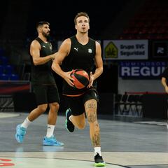 El Baskonia descarta la continuidad de Hugo Besson