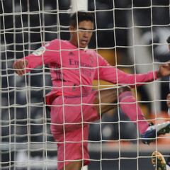 Deschamps defiende a Varane: "No es el único responsable..."
