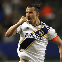 Zlatan ready to take play on turf and face the Whitecaps