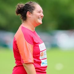 "Hay tantas peleas porque el fútbol femenino vende"
