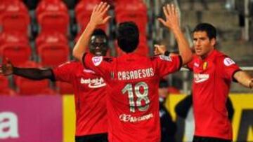 La primera victoria de Caparrós hunde al Racing