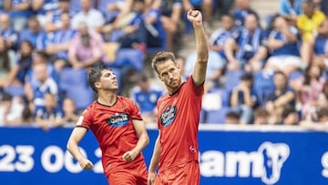 Josep Señé celebra su gol ante el Oviedo.