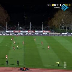 El gol del Benfica nada más sacar jugando contra 9 desde el pitido inicial en un partido oficial