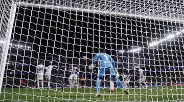 0-1. Nacho Fernández marcó el primer gol.