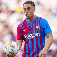 El Barça tiene un problema con Dest