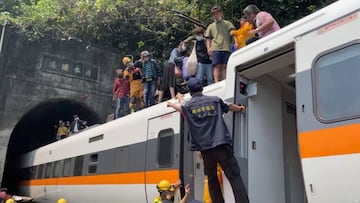 Al menos 48 muertos en un accidente de tren en Taiw¨¢n
