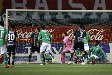 Tras una fecha de suspensión, Santos regresó a Audax y anotó.