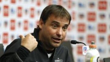 Sierra en conferencia de prensa en el Monumental.