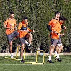 El Elche regresa al trabajo pendiente de Piatti y con la vuelta de Boyé