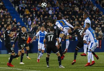 1-1. Siovas marcó el gol del empate tras un remate de Gabriel Pirés.