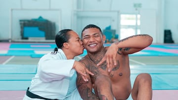 Katty Hurtado y su hijo Michael Morales, peleador de la UFC.