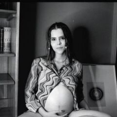 Famosos que ponen nombres no binarios a sus hijos