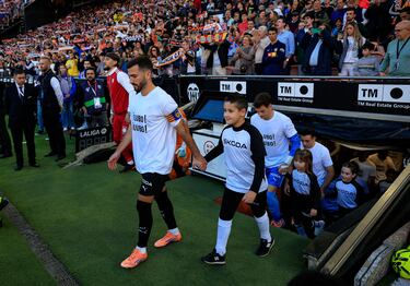 Lubo Penev supera el primer asalto