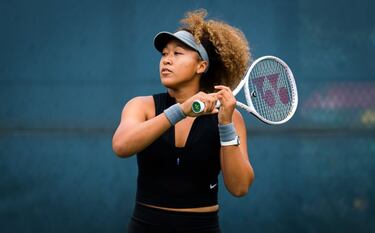 Osaka breaks down after 'media platform' question