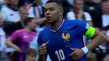Mbappé hits 50 for France and hunts down all-time scoring record