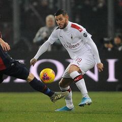 Jugadores del Bolonia llaman a los aficionados que viven solos