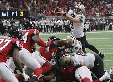 En tiempo extra, Brees fue capaz de llevar a su equipo al triunfo y él fue el mejor de toda la semana en el Fantasy Football con sus 42.54 puntos. 