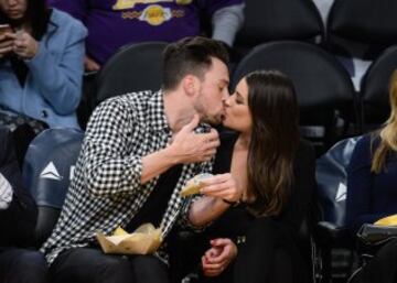 La actriz y cantante Lea Michele junto a su pareja el también actor y modelo Matthew Paetz.