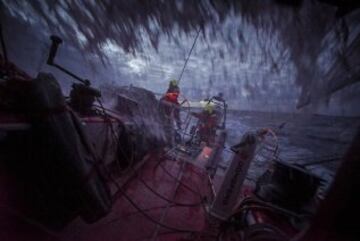 La embarcación del equipo Dongfeng Race en la Volvo Oncean Race.