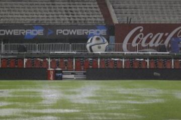 Interior del estadio Monumental donde iba a disputarse el partido.