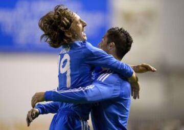 Cristiano Ronaldo celebra el primer gol del partido con Modric.