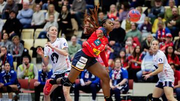 Danila So Delgado en un ataque ante Noruega