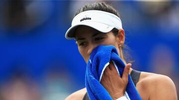 Garbi&ntilde;e Muguruza durante su partido de semifinales de Birmingham ante Barty.