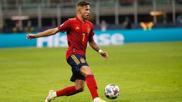 Yéremi Pino conduce la pelota en el Italia-España de la Liga de Naciones
RFEF
06/10/2021