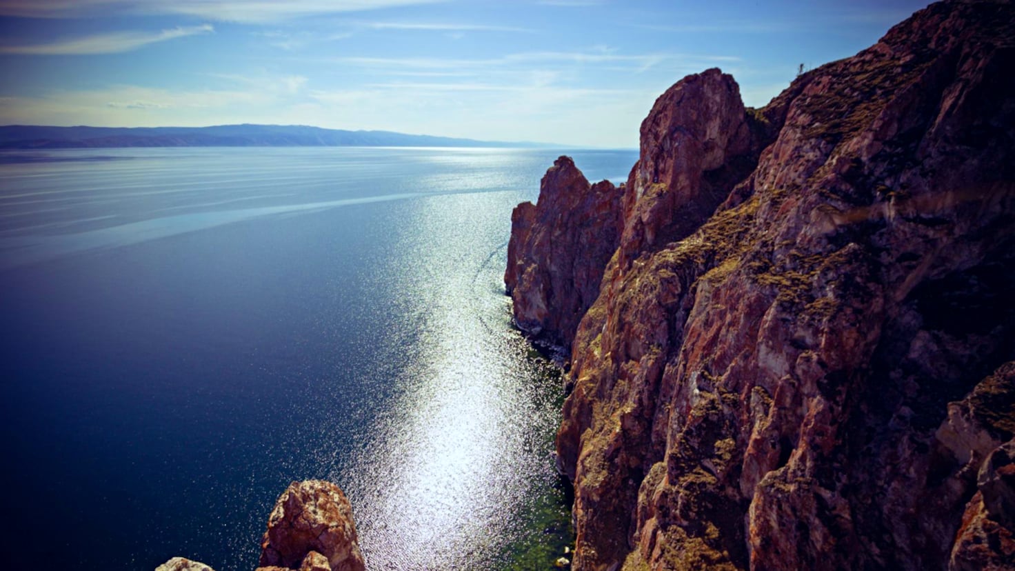 Descubre el Ojo Azul: el lago más antiguo y profundo del mundo