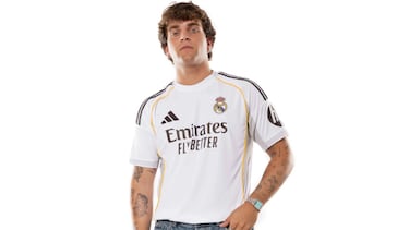 Regala fútbol: la camiseta del Real Madrid con un 20% de descuento lidera el desfile de rebajas de hasta el 60% en botas, sudaderas y zapatillas de Fútbol Emotion