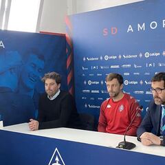 El Amorebieta presenta a Mujika con un ambiente de funeral