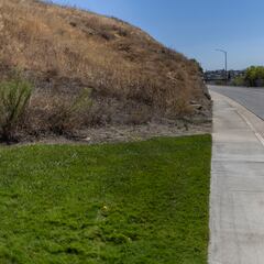 Who are the celebrities in California that have been accused of violating drought restrictions?