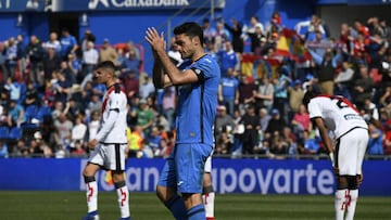 GRAF2400. GETAFE, 23/02/2019.- El delantero del Getafe Jorge Molina durante el partido de la vig&eacute;sima quinta jornada de Liga de Primera Divisi&oacute;n disputado este s&aacute;bado en el Coliseum Alfonso P&eacute;rez de Getafe. EFE/V&iacute;ctor Le