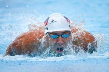 En los Juegos Olímpicos de Londres 2012, Phelps ganó cuatro medallas de oro y dos de plata, convirtiéndose en el deportista con más medallas de los juegos por tercera vez consecutiva.