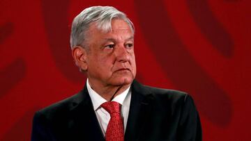 AMLO 'congelará' su salario y de altos funcionarios por COVID-19