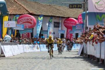 La cuarta etapa la ganó Edwin Sánchez, nacido en Caparrapí.