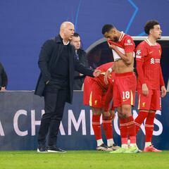 Arne Slot revoluciona al Liverpool y al fútbol inglés