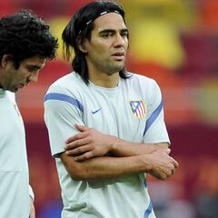 Falcao se reencuentra con Arda Turan en Galatasaray