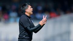 Esteban González festeja en México