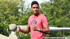 Real Madrid rejected a €112 million offer from Manchester United for Varane