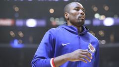 Los Clippers traspasan a Serge Ibaka a los Bucks, donde podr&aacute; optar al segundo anillo de su carrera. El equipo de Giannis pierde a Donte DiVincenzo.