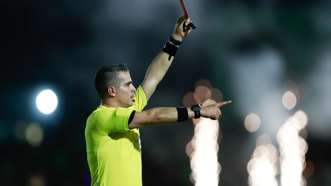 Así es Fernando Hernández, el árbitro del Tijuana - Cruz Azul de cuartos de la Liga MX