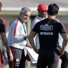 Rueda sorprende: "Chile no es favorito en la Copa América"
