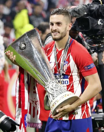 El Atl谷tico se plant車 en la final de la Europa League y no fall車. El equipo de Simeone gan車 0-3 al Marsella en la final de Lyon. Ese 16 de mayo de 2018 Koke volvi車 a ganar un t赤tulo europeo de rojiblanco. Oblak; Vrsaljko (Juanfran, 45'), Gim谷nez, God赤n, Lucas; Gabi, Koke, Sa迆l, Correa (Thomas, 87'); Griezmann (Torres, 89') y Diego Costa. Marcaron Griezmann, por partida doble, y Gabi. Fernando Torres, uno de los 赤dolos de Koke, pudo despedirse del club de su vida con un t赤tulo. Koke y Sa迆l ya eran fijos en el centro del campo rojiblanco.