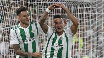 Sanabria y Sergio León celebran un gol ante el Levante.