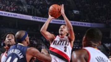 CJ McCollum explota: 37 puntos, 22 en el primer cuarto