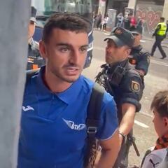 El enganchón de Juan Iglesias con un aficionado: “No vas a insultar a un compañero”