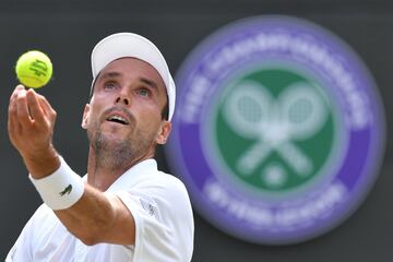 Roberto Bautista se enfrentará a Novak Djokovic en la semifinal de Wimbledon. El español llega al encuentro tras enfrentar a Pella, Paire y Jachanov