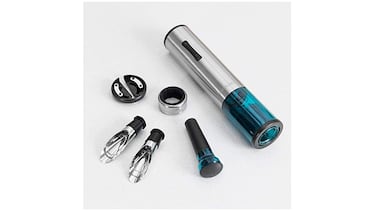 El sacacorchos eléctrico de Cecotec que abre cualquier botella de vino en ocho segundos